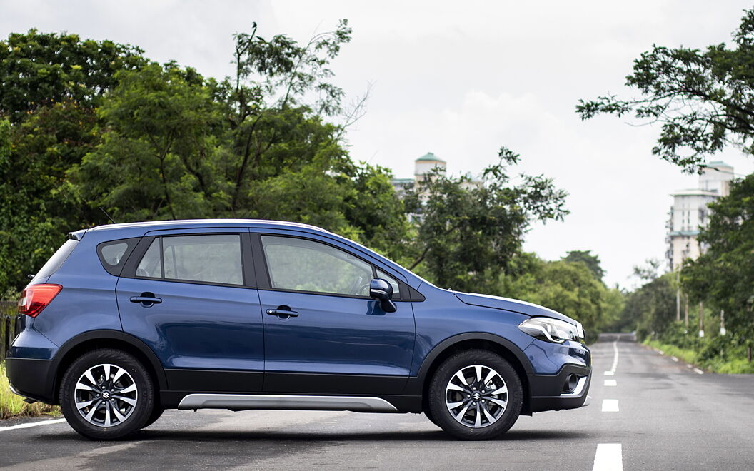 Maruti Suzuki S-Cross 2020 Right View