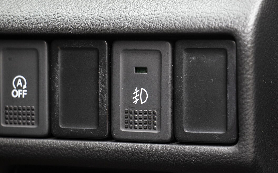 Maruti Suzuki S-Cross 2020 Dashboard Switches