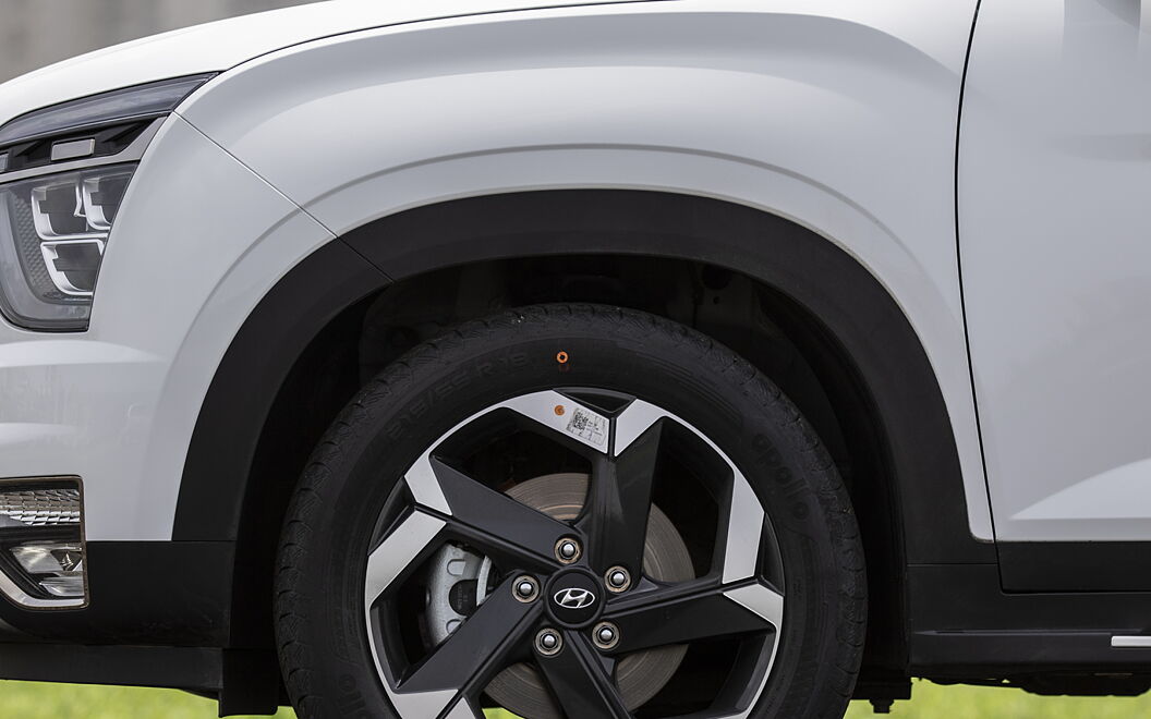 Hyundai Alcazar [2021-2023] Front Wheel