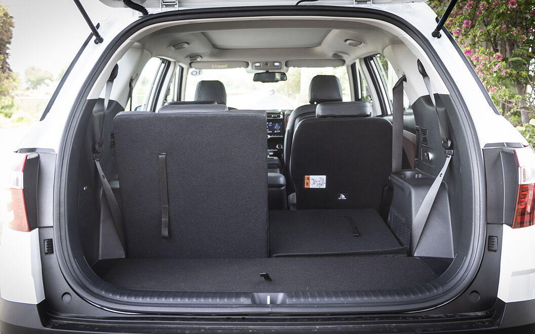 Hyundai Alcazar [2021-2023] Bootspace with Split Seat Folded