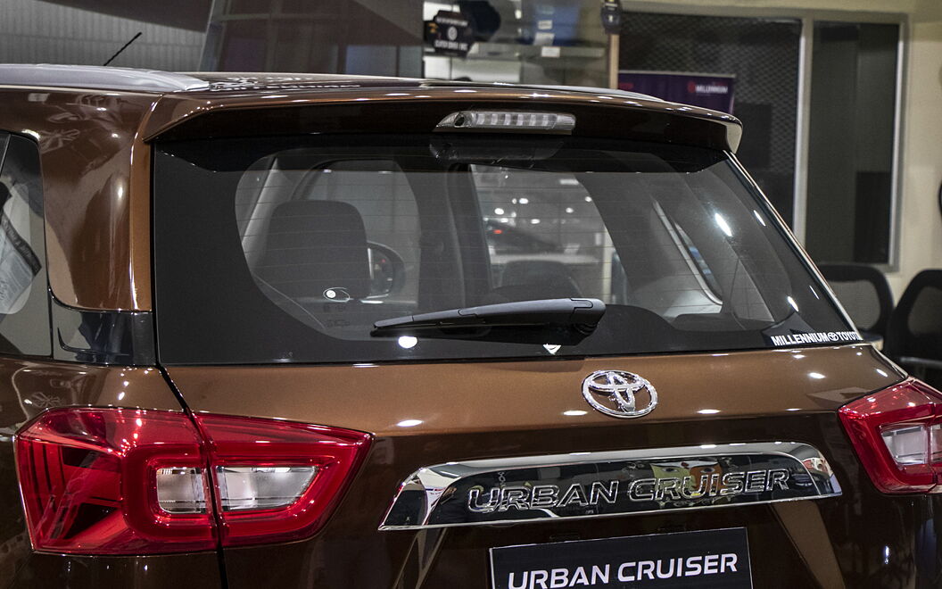 Toyota Urban Cruiser Rear Windscreen