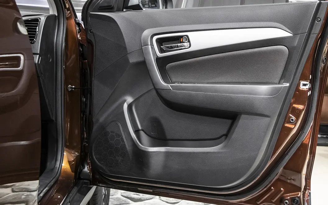 Toyota Urban Cruiser Driver Door