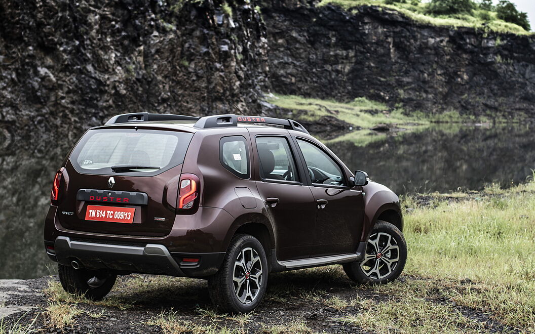 Renault Duster [2020-2022] Right Rear View