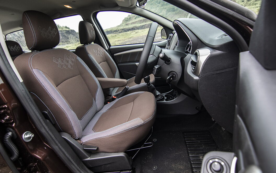 Renault Duster [2020-2022] Front Seats