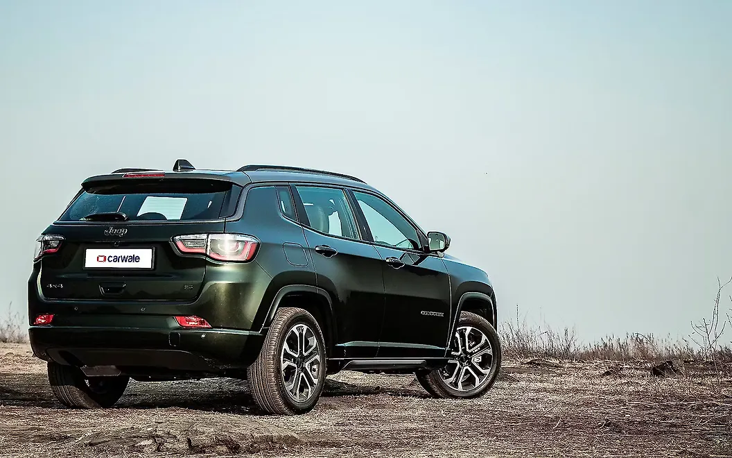 Jeep Compass Right Rear View