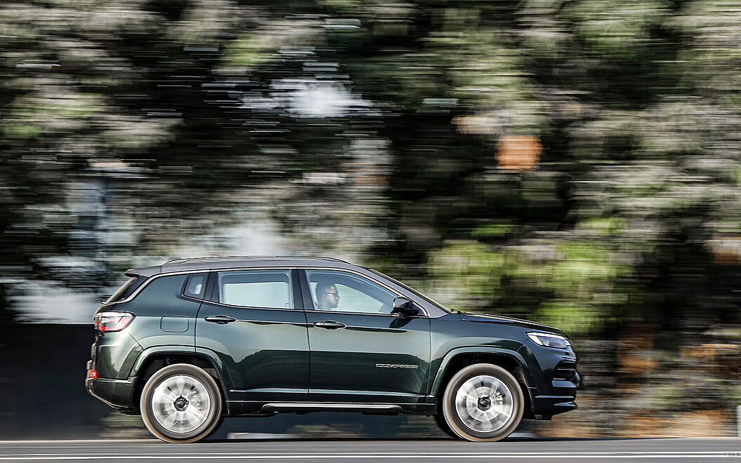 Jeep Compass - Rear View Mirror | Jeep Compass Images