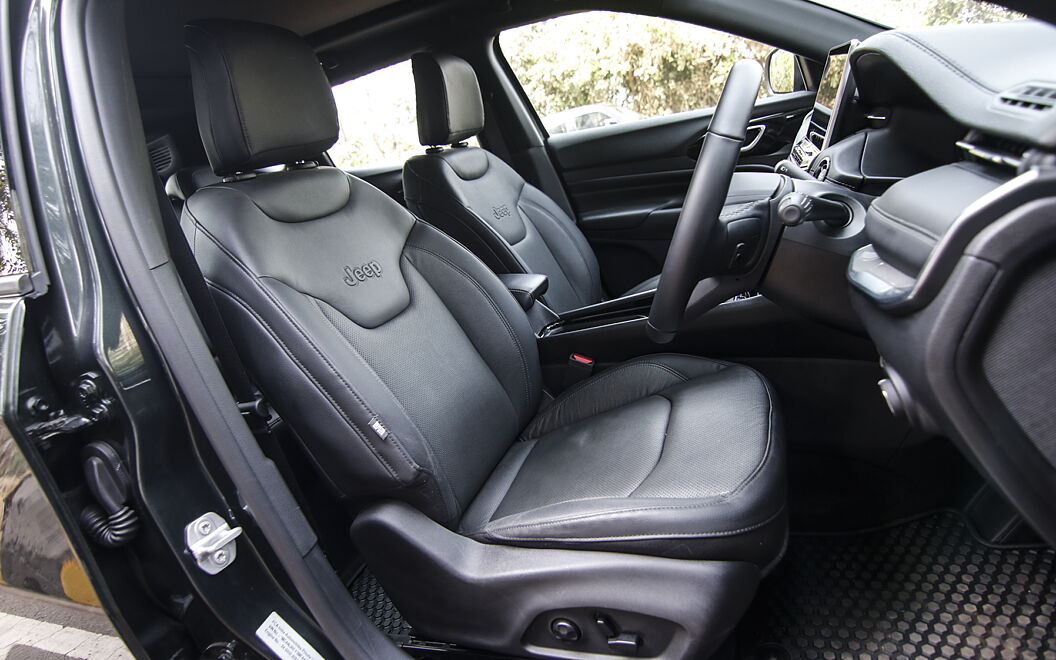 Jeep Compass Front Seats