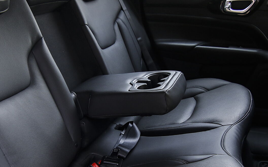 Jeep Compass Arm Rest in Rear Passenger Seats