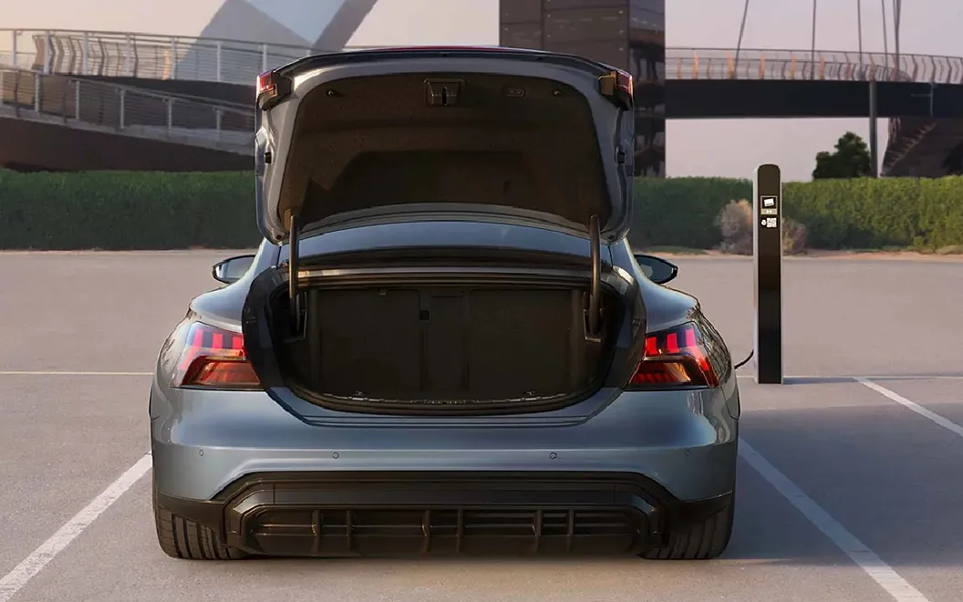 Audi e-tron GT Bootspace