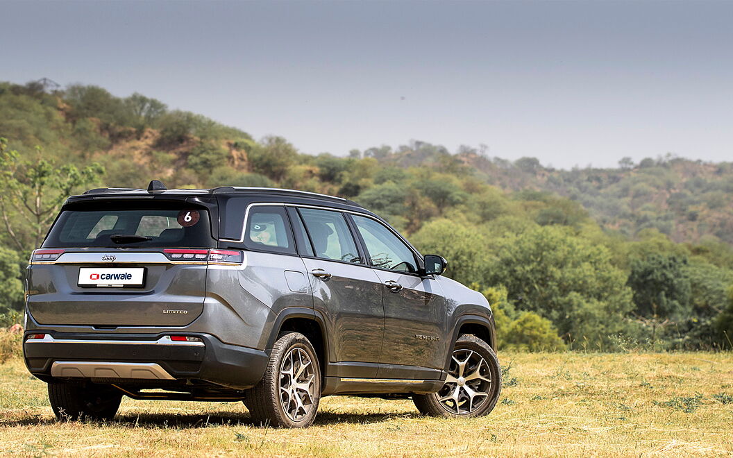 Jeep Meridian Right Rear View