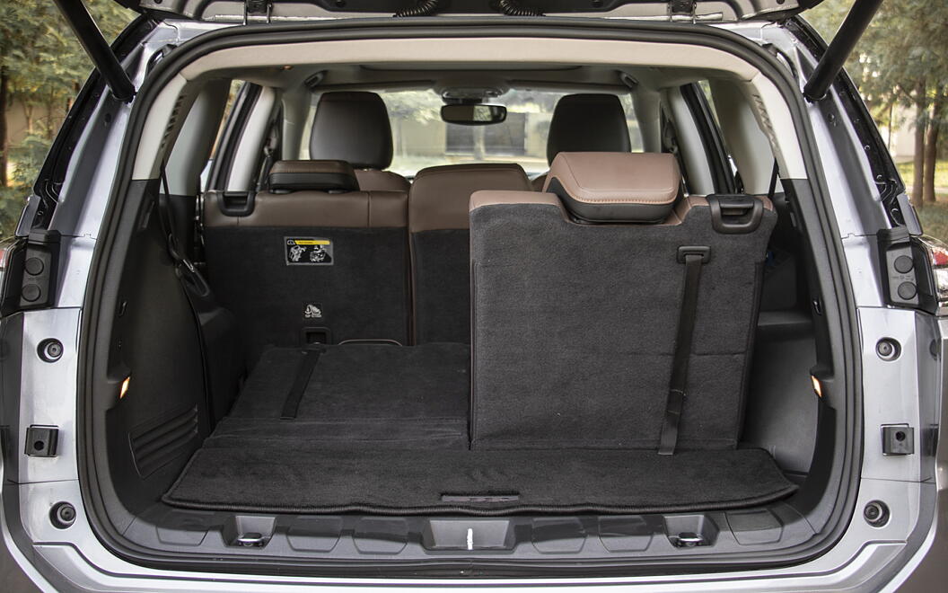 Jeep Meridian Bootspace with Split Seat Folded