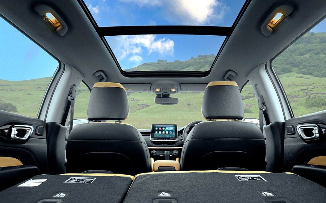 Jeep Meridian Sunroof