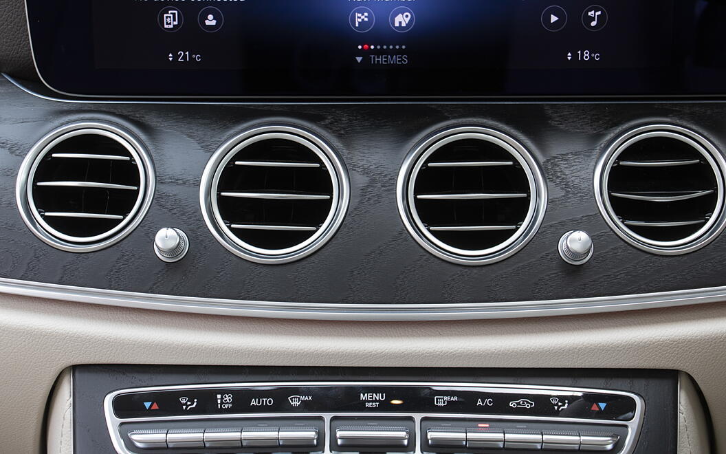 Mercedes-Benz E-Class Front AC Vents