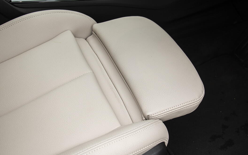 BMW 2 Series Gran Coupe Leg Support in Rear Passenger Seats
