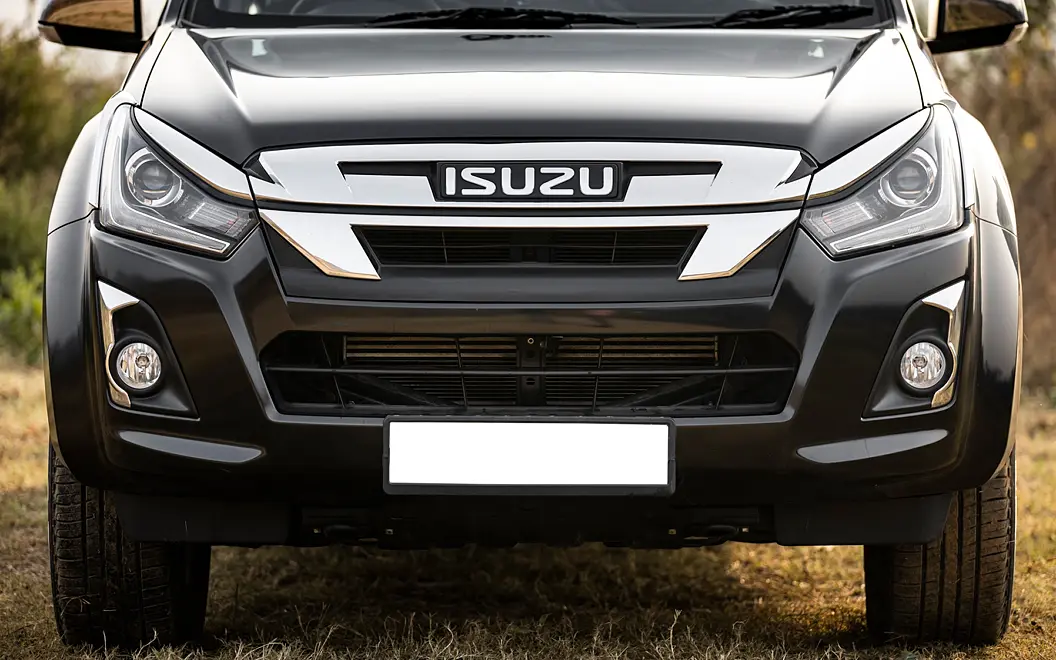 Isuzu D-Max Front Grille