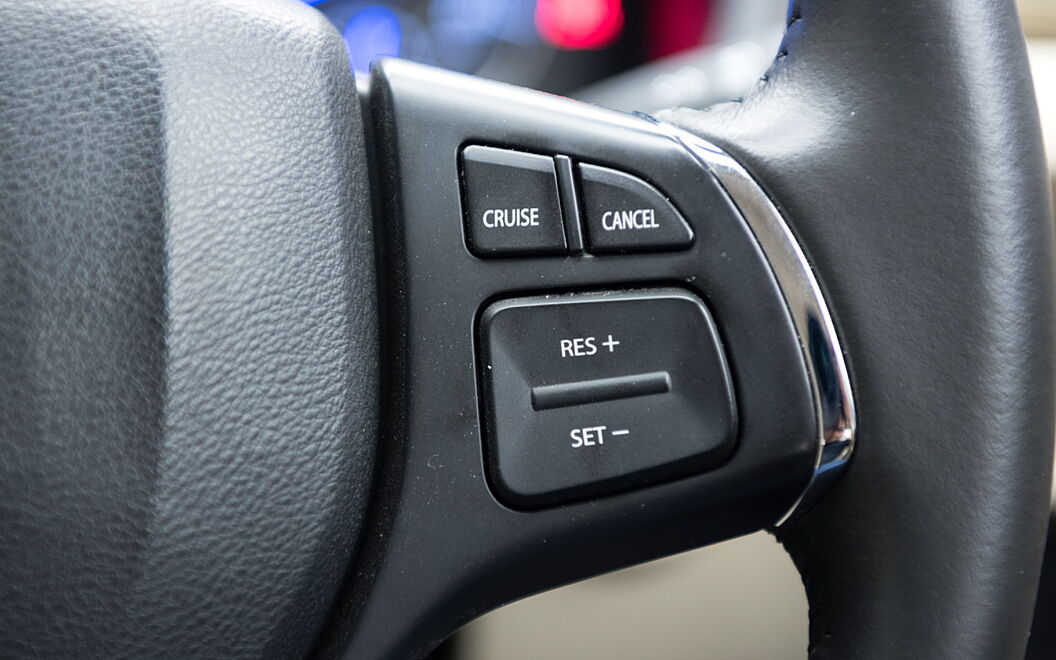 Maruti Suzuki Ciaz Steering Mounted Controls - Right