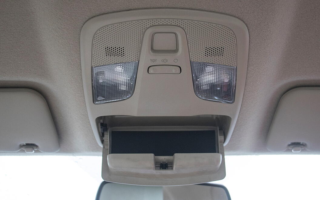 Maruti Suzuki Ciaz Cabin Light