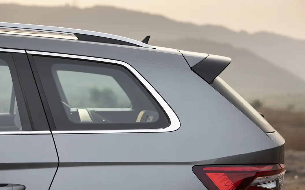 Skoda Kodiaq Side Rear View