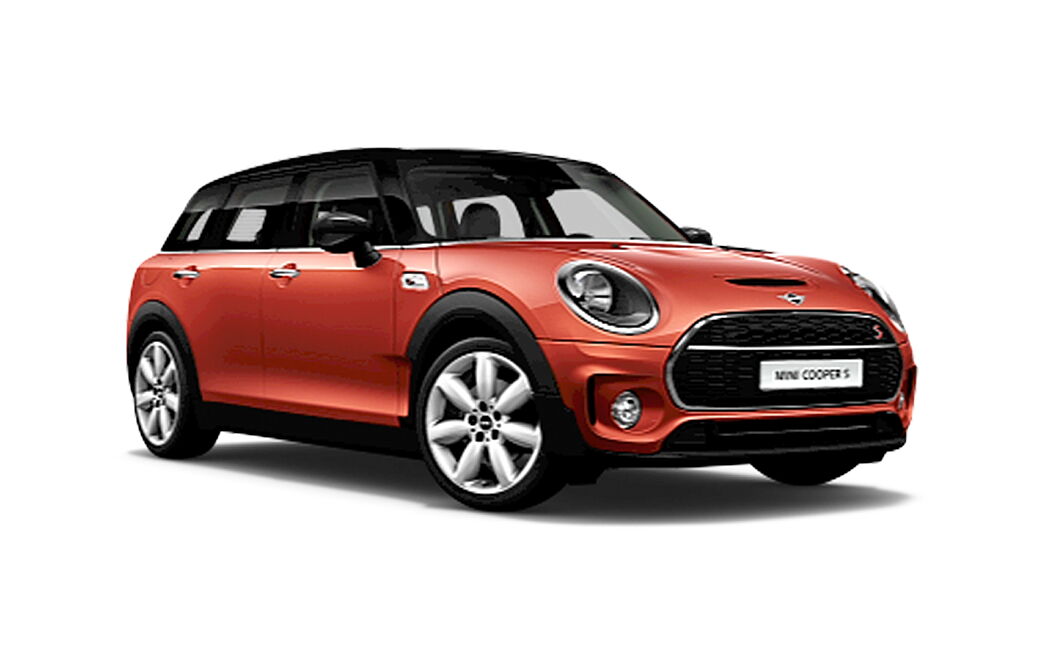 MINI Clubman Front Right View