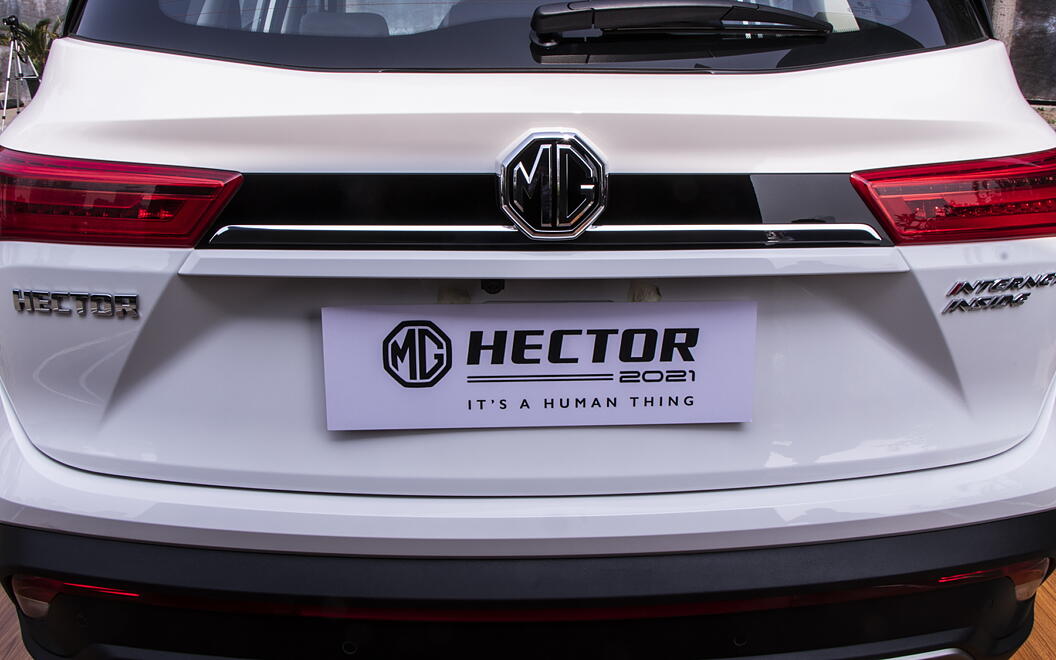 MG Hector Back View