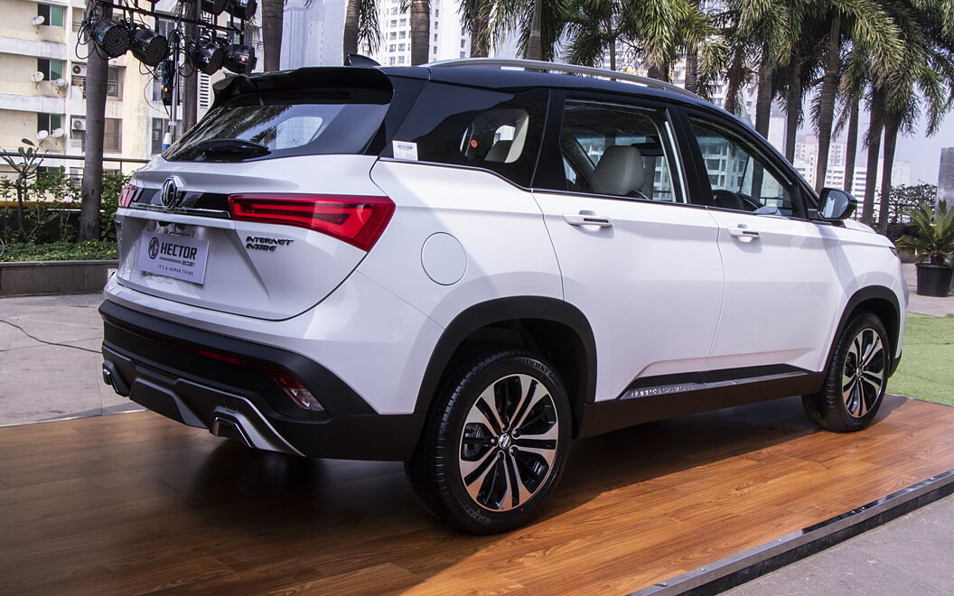 MG Hector [2021-2023] Right Rear View