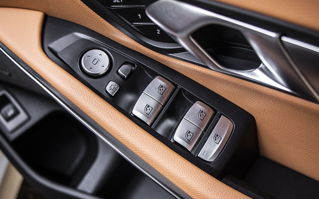 BMW 3 Series Gran Limousine [2021-2023] Driver Window Controls