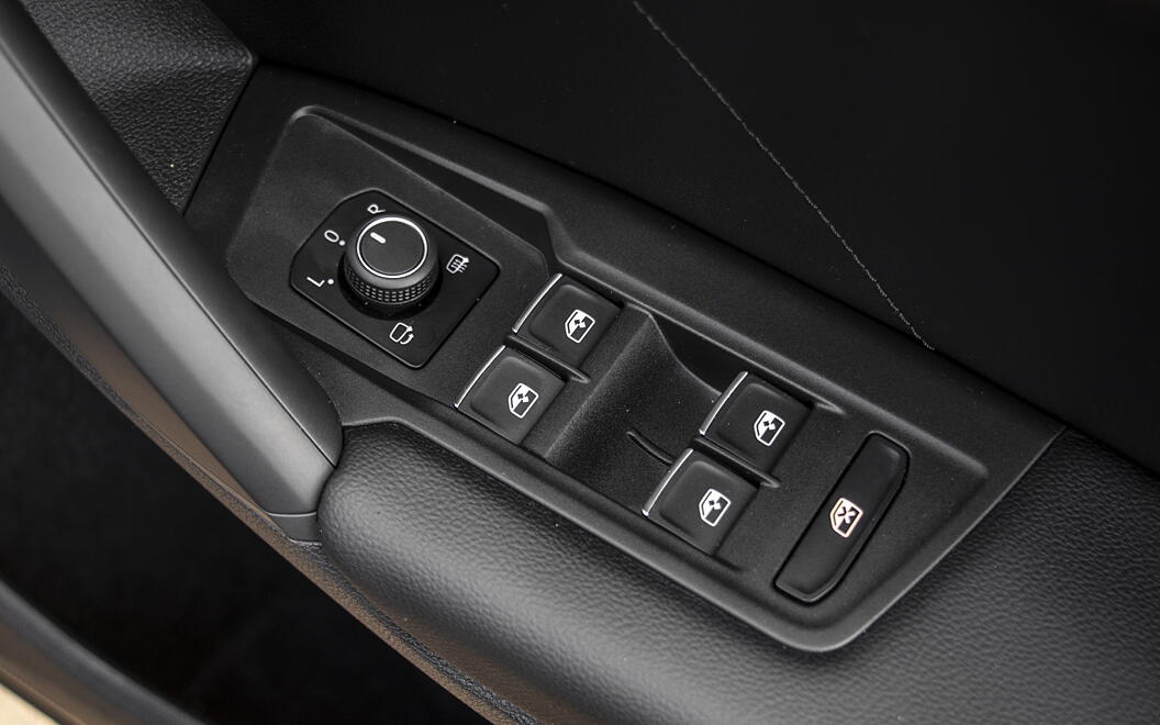 Volkswagen Tiguan Driver Window Controls