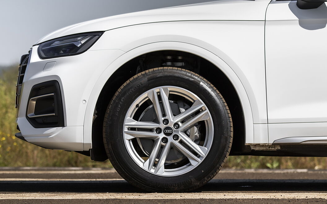 Audi Q5 Front Wheel