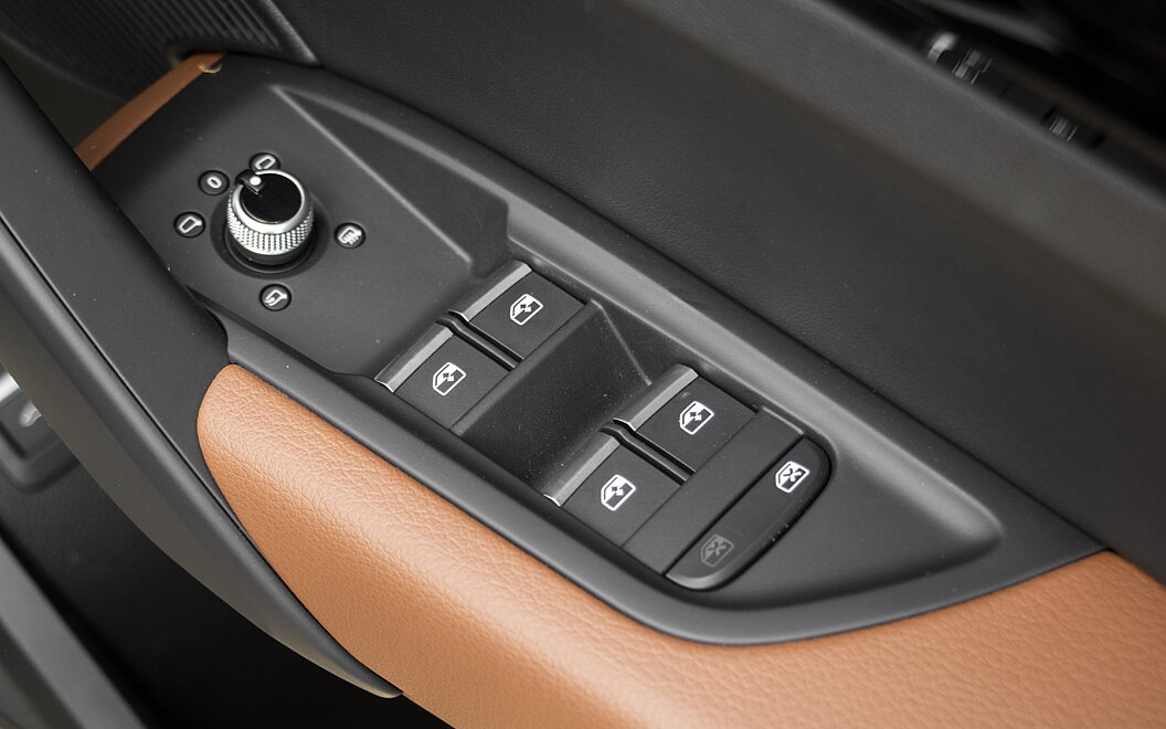 Audi Q5 Driver Window Controls