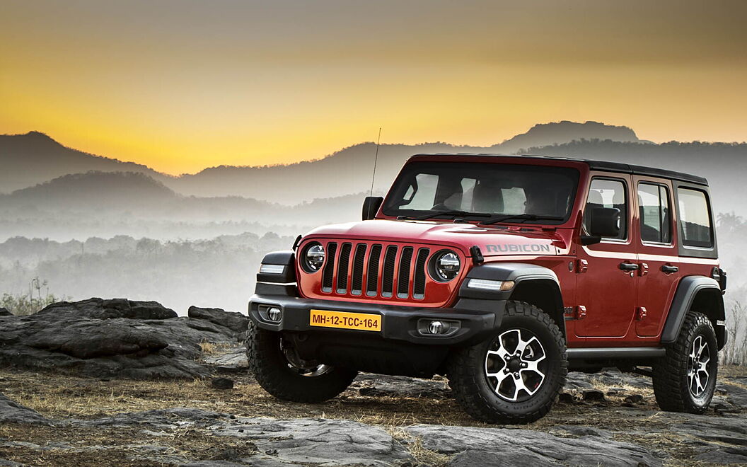 Jeep Wrangler [2021-2024] Front Left View