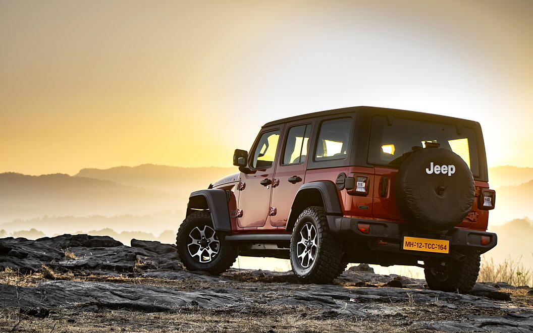 Jeep Wrangler Images | Wrangler Exterior, Road Test and Interior Photo  Gallery