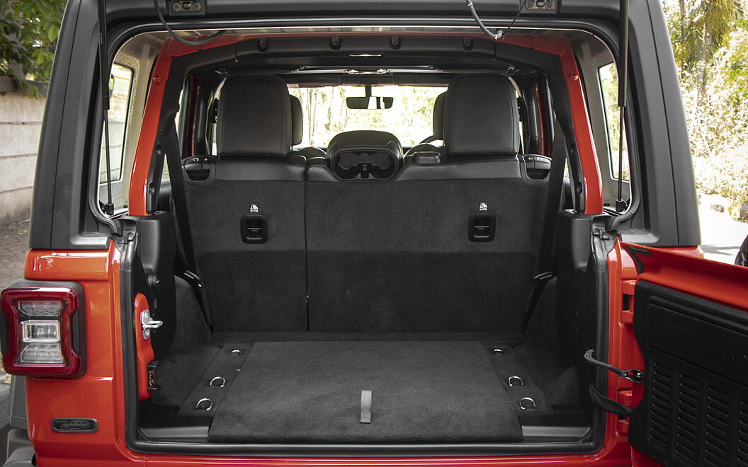 Jeep Wrangler - Bootspace with Folded Seats | Jeep Wrangler Images