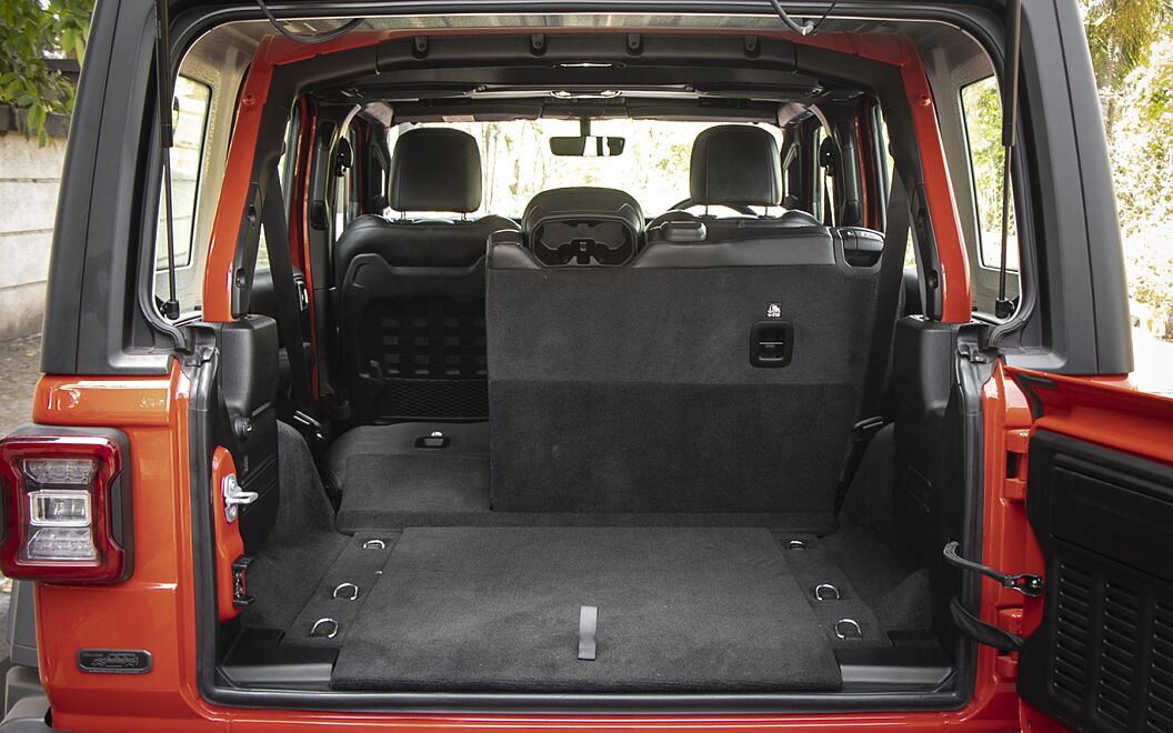 Jeep Wrangler Bootspace with Split Seat Folded