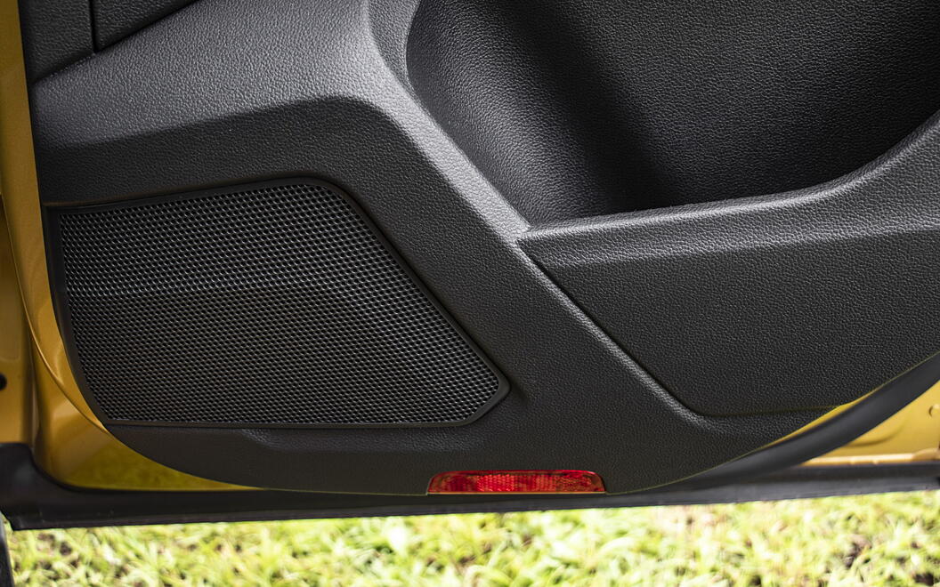 Volkswagen T-Roc Rear Speakers