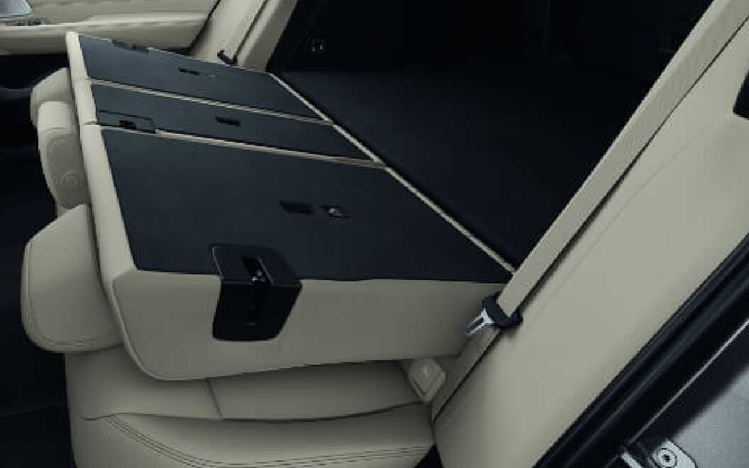 BMW 6 Series GT Bootspace with Folded Seats
