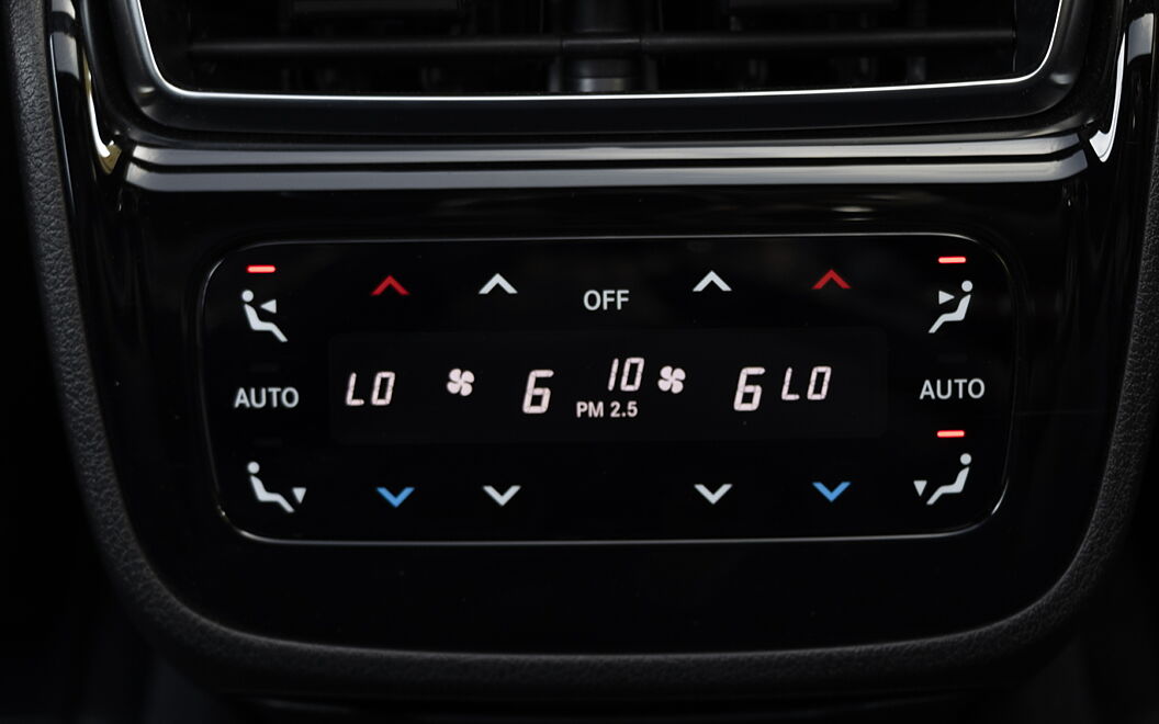 Mercedes-Benz AMG EQS Rear AC Controls