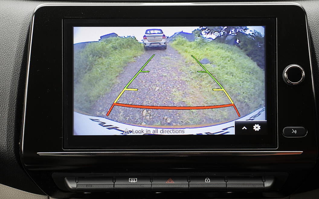 Renault Triber [2019-2023] 360 View Camera Control