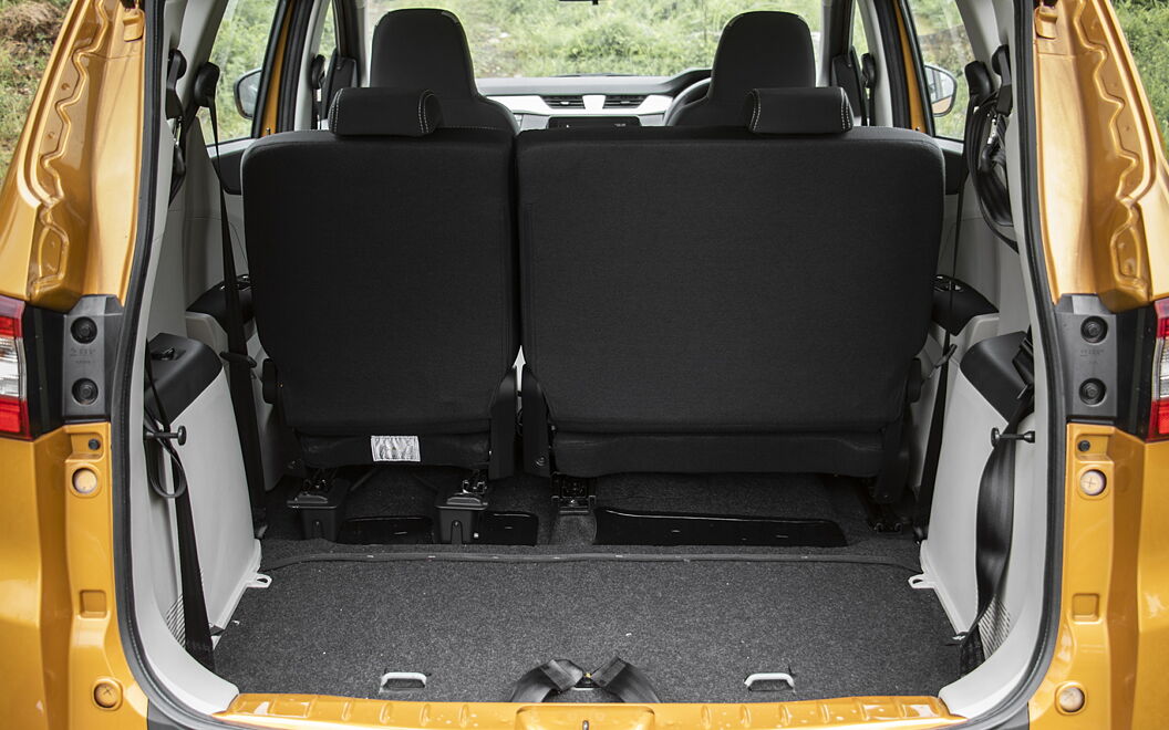 Renault Triber [2019-2023] Bootspace with Split Seat Folded
