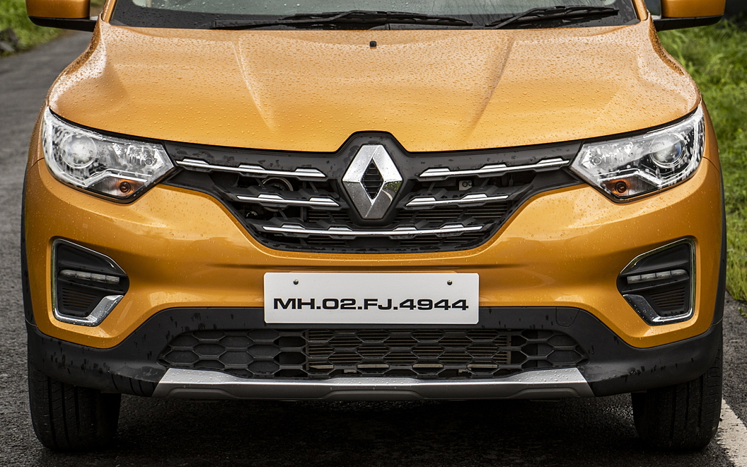 Renault Triber [2019-2023] Images | Triber [2019-2023] Exterior, Road ...