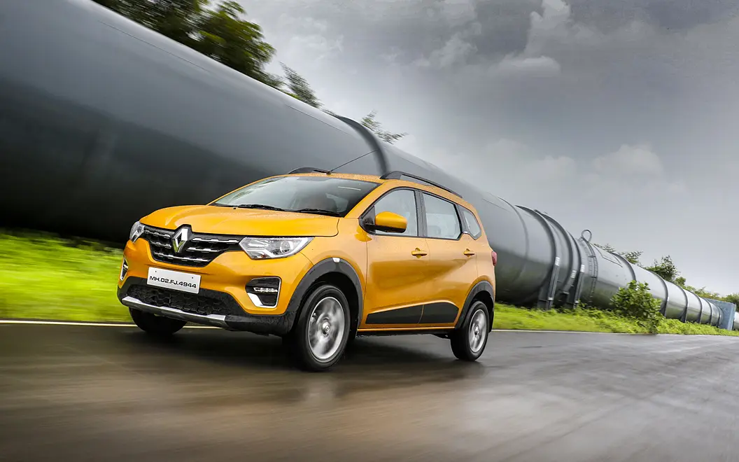 Renault Triber [2019-2023] Front Left View