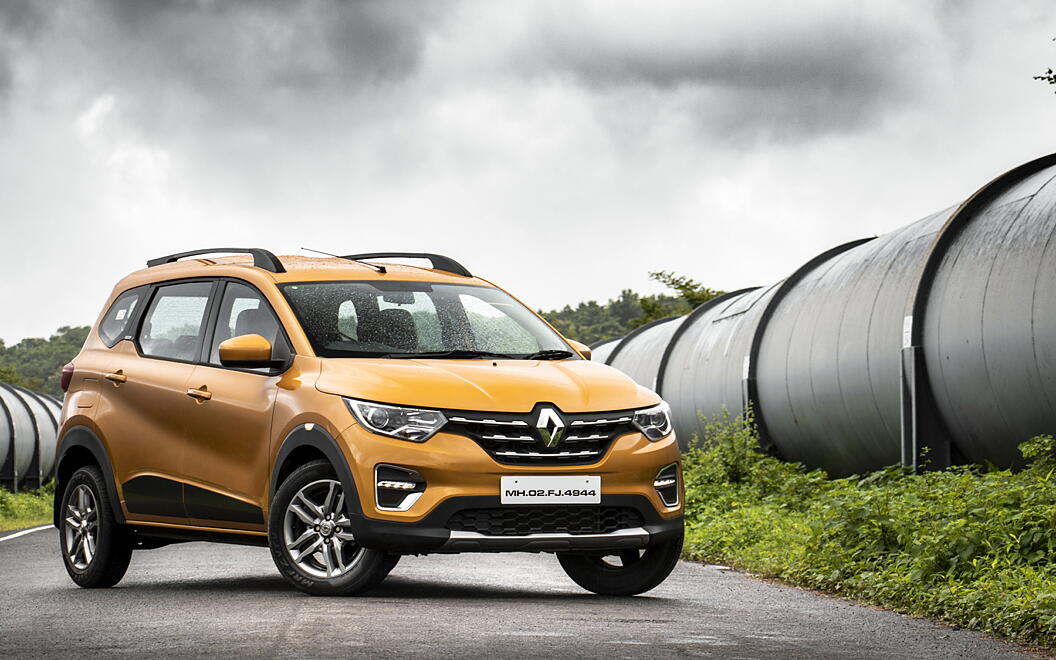 Renault Triber [2019-2023] Front Right View