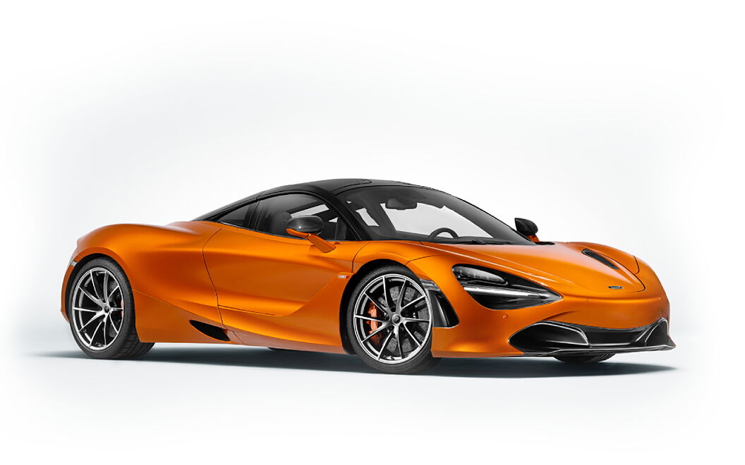 McLaren 720S Front Right View