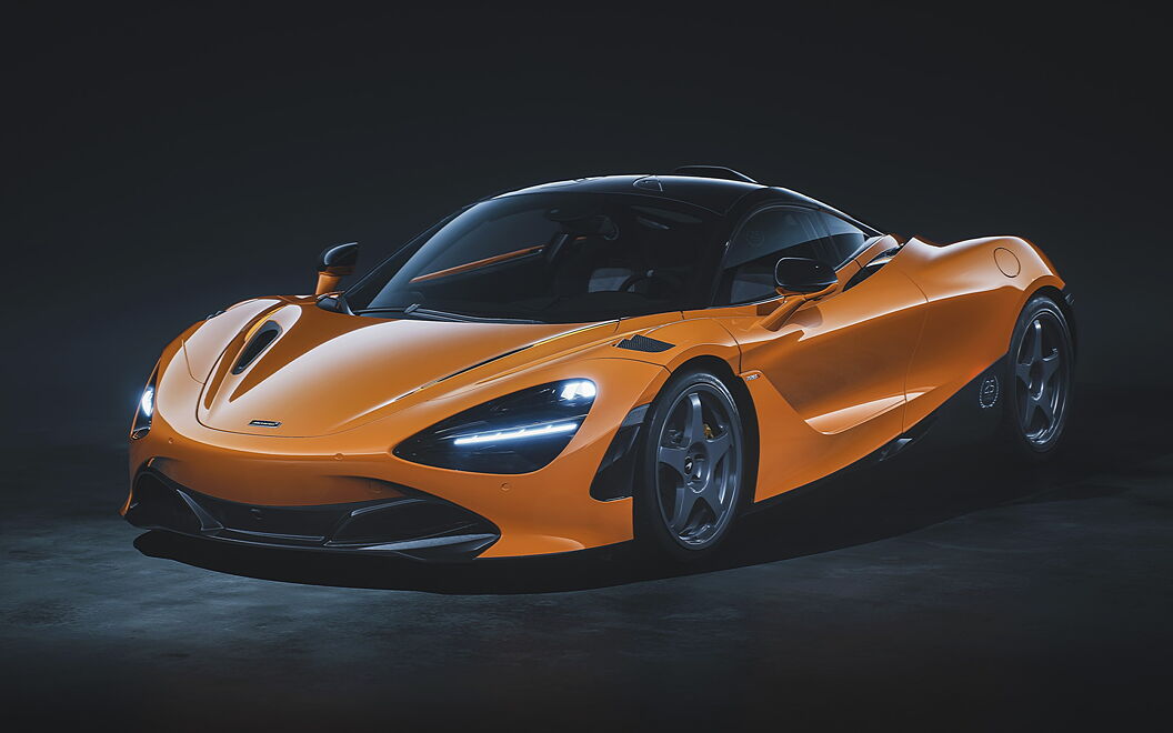 720S Front Left View
