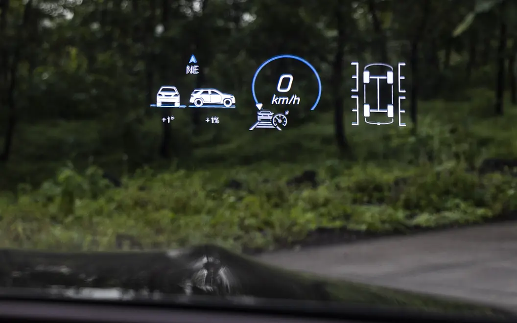 Mercedes-Benz Maybach GLS Head Up Display