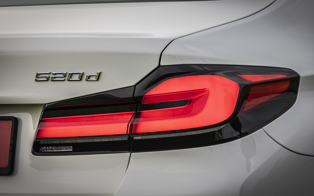 BMW 5 Series [2021-2024] Tail Light