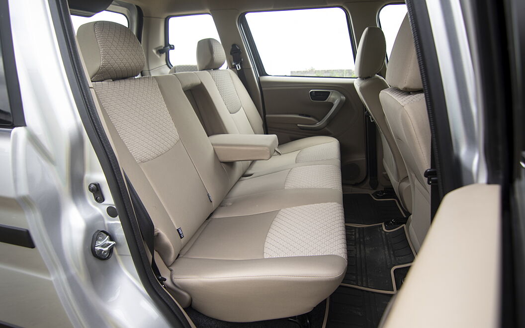 Mahindra Bolero Neo [2021-2022] Rear Passenger Seats
