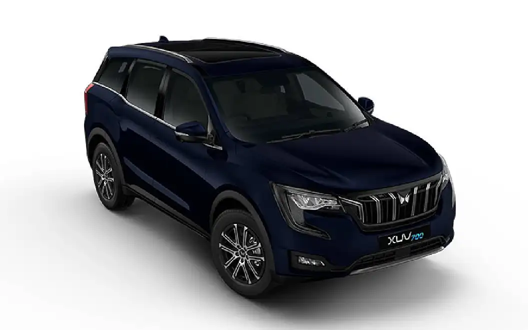 Mahindra XUV700 - Midnight Black