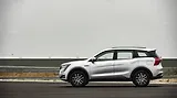 Mahindra commences delivering the first batch of XUV700 diesel to customers Mahindra commences delivering the first batch of XUV700 diesel to customers