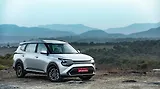 Kia Carens launched in India at Rs 8.99 lakh Kia Carens launched in India at Rs 8.99 lakh
