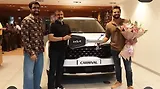 Kia Carnival deliveries begin; Suresh Raina becomes owner of 1st unit Kia Carnival deliveries begin; Suresh Raina becomes owner of 1st unit